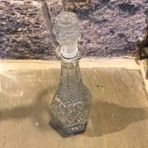 Crystal wine decanter